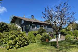 Mehrgenerationenhaus mit 3 Wohneinheiten in Ortsrandlage – Traumgarten & 1.251 m² Grundstück – Die vollständige Adresse der Immobilie erhältst du vom Anbieter., 51588 Nümbrecht – Vorschaubild 6