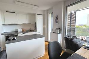 Moderne, urbane 2 ZKB, Balkon, EBK, Parkett, TG, Mitnutzung Fitnessraum+Dachterr., IN-Nähe ARA-Hotel – Theodor-Heuss-Straße 22, 85055 Nordost, Ingolstadt – Vorschaubild 2