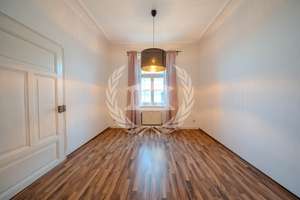Historischer Altbaucharme in bester Innenstadtlage – Stilvolle 2,5-Zimmer-Wohnung! – Die vollständige Adresse der Immobilie erhältst du vom Anbieter., 93047 Innenstadt, Regensburg – Vorschaubild 12