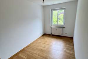 Lebendig wohnen in Bogenhausen: 3-Zimmer-Wohnung mit Balkon – Trockenstädelweg 9, 81927 Johanneskirchen, München – Vorschaubild 9