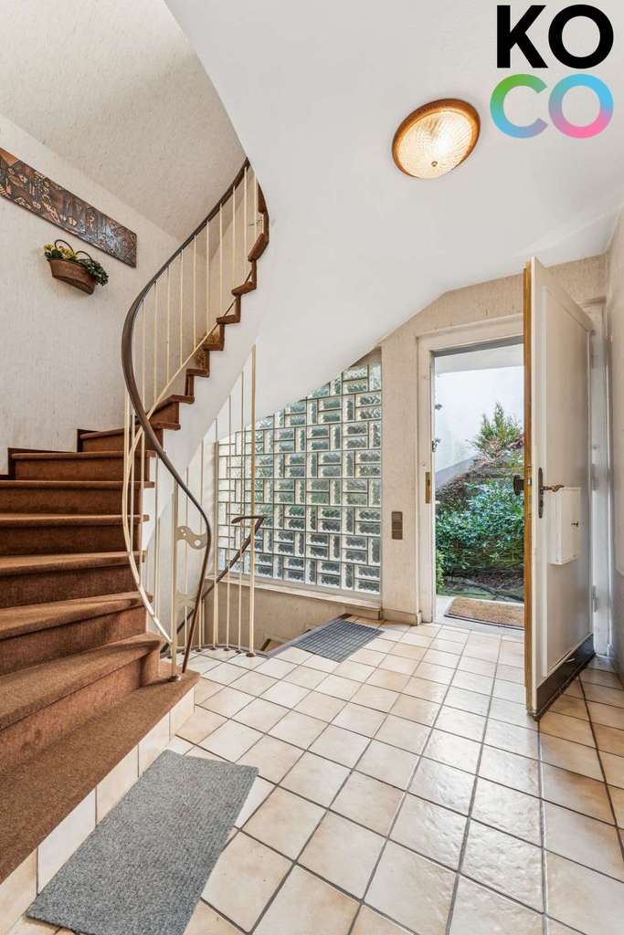 Immobilie in Schalksmühle - 1 Haus - 4 Wohnkonzepte: Freistehendes Zweifamilienhaus mit mehreren Nutzungsmöglichkeiten! - Bild 1