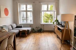 Möblierte 2-Zimmer-Wohnung in Prenzlauer Berg Winsviertel – Heinrich-Roller-Str. 8, 10405 Prenzlauer Berg, Berlin – Vorschaubild 1