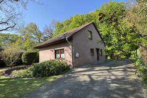 Freistehendes Einfamilienhaus in bester Lage von Wolfsburg-Ehmen, direkt am Wald,  EBK, Wallbox