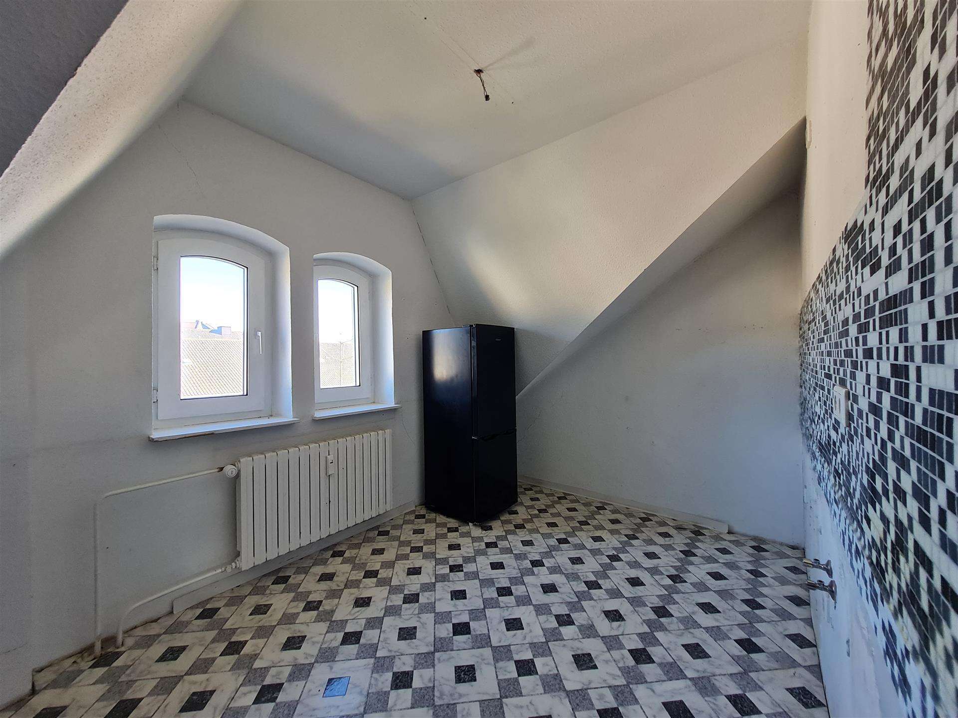 Immobilie in Hattingen - Gemütliche Dachgeschosswohnung in Hattingen-Welper: Ihr perfekter Einstieg in die Immobilienwelt - Bild 0