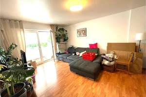 Schöne 3-Zi-Whg. mit Balkon in toller Lage, 1.OG!