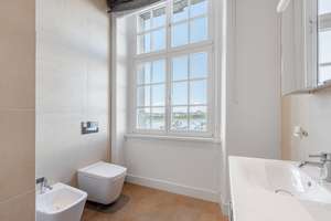 Kameha Residence: Exklusive 4-Zimmer-Wohnung mit Rheinblick, Aufzug, EBK, 2 Bädern, TG-Stellplatz – Die vollständige Adresse der Immobilie erhältst du vom Anbieter., 40213 Altstadt, Düsseldorf – Vorschaubild 26