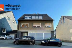 Kapitalanleger aufgepasst! MFH mit  3 Wohnungen u. einem Ladenlokal, Garten, Garage u. Stellplatz