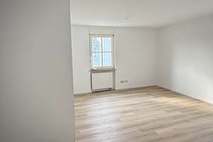 Große, frisch renovierte 1‑Zimmer‑Wohnung in Top‑Lage in Grombühl – Matterstockstr. 27, 97080 Grombühl, Würzburg – Vorschaubild 1
