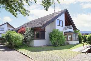 Großzügiges Einfamilienhaus mit viel Platz zum Leben!