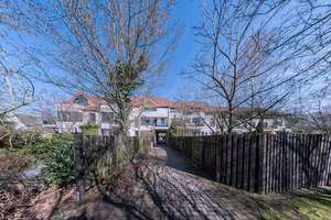 Smarter Wohnen! Großzügige 2-Zimmer-EG-Wohnung mit Garten in ruhiger Lage. Nähe Uni!!!