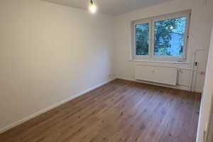 Wunderschöne 2 Raum-Wohnung im Herzen Buckows sucht neuen Mieter *KEIN ABSTAND* – Rufacher Weg 7, 12349 Berlin – Vorschaubild 3