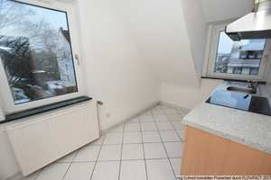 Kapitalanlage - leerstehendes Dreifamilienhaus mit zwei Garagen – Bremen – Vorschaubild 10