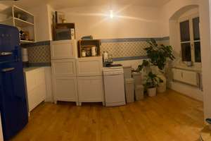 Helle 3-Zimmer-Wohnung im 2. OG in Augsburg-Innenstadt – Heilig-Kreuz-Straße 9, 86152 Georgs- und Kreuzviertel, Augsburg – Vorschaubild 4