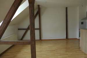 Bernsdorf * 2 Zimmer * Dachgeschoss * Einbauküche *  frei nach Vereinbarung – Vettersstraße 14, 9126 Bernsdorf, Chemnitz – Vorschaubild 3