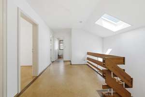 Charmantes Isartaler Holzhaus auf traumhaftem Grundstück mit enormem Entwicklungspotential. – Die vollständige Adresse der Immobilie erhältst du vom Anbieter., 81249 Lochhausen, München – Vorschaubild 14