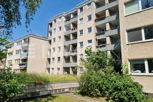 ! Gepflegte 2 Zimmer Wohnung ! Saniertes Bad mit Loggia in Top Lage ! – Die vollständige Adresse der Immobilie erhältst du vom Anbieter., 30559 Anderten, Hannover – Vorschaubild 1