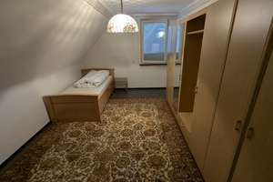 Zweifamilienhaus in guter Wohnlage in Uhingen mit viel Potential, Anbau und neuwertiger Doppelgarage – Die vollständige Adresse der Immobilie erhältst du vom Anbieter., 73066 Uhingen – Vorschaubild 14
