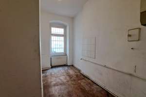 Leerstehende und renovierungsbedürftige 2-Zimmer-Erdgeschosswohnung – Flughafenstraße 24, 12053 Neukölln (Ortsteil), Berlin – Vorschaubild 10