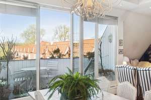 Loftartiges Wohnen in ruhiger Sackgassenlage – Galerie, Kamin, Westbalkon und maßgefertigte Landhaus – Die vollständige Adresse der Immobilie erhältst du vom Anbieter., 22417 Langenhorn, Hamburg – Vorschaubild 3