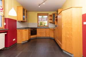Mehrgenerationshaus mit viel Platz auf drei Ebenen – Die vollständige Adresse der Immobilie erhältst du vom Anbieter., 78087 Mönchweiler – Vorschaubild 4