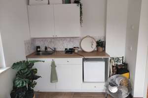 Stilvolle 1-Zimmer-Wohnung mit Einbauküche in München – Die vollständige Adresse der Immobilie erhältst du vom Anbieter., 80937 Am Hart, München – Vorschaubild 3