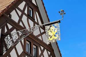 Fachwerkhaus mit Restaurant in denkmalgeschütztem historischem Gebäude und 4 Wohnungen – Die vollständige Adresse der Immobilie erhältst du vom Anbieter., 77885 Achern – Vorschaubild 2
