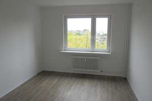 Willkommen Zuhause: Sanierte 2,5-Zimmer-Wohnung – Vierlandenstr. 9, 21029 Bergedorf (Ortsteil), Hamburg – Vorschaubild 2