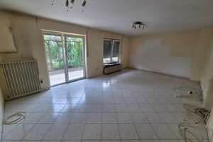 Kleines, renovierungsbedürftiges Reihenmittelhaus mit Garage, ruhig im Stadtteil Pfersee gelegen – Die vollständige Adresse der Immobilie erhältst du vom Anbieter., 86157 Pfersee-Süd, Augsburg – Vorschaubild 3
