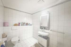 ERSTKLASSIGE 2 ZI. DACH-WOHNUNG IN STILVOLLER GRÜNDERZEITVILLA-IN BEGEHRTER RUHIGER LAGE – Dornblüthstraße 26, 1277 Striesen-Ost, Dresden – Vorschaubild 13