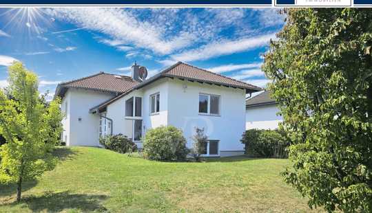 Bild von Wohnen, wo Natur beginnt: Traumhaus am Feld- & Waldrand mit XXL-Grundstück
