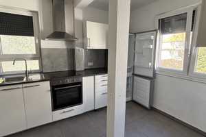 Modernisierte 3-Zimmer-Wohnung mit Einbauküche in Stuttgart Obertürkheim  – Ebniseestraße 7, 70329 Stuttgart – Vorschaubild 8
