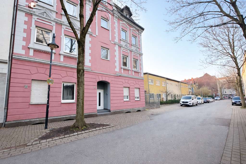 Immobilie in Herne - Sanierungsbedürftige Eigentumswohnung mit Terrasse - Innenstadtlage - Bild 0