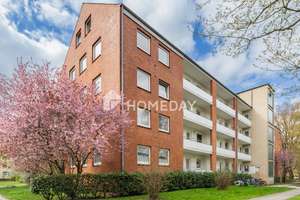 Attraktive 3-Zimmer-Etagenwohnung mit Westbalkon und modernisiertem Bad in Lübeck
