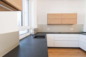 Wohnen mit Skylineblick : 5-Zimmer-Penthouse-Wohnung im  Herzen von Sachsenhausen. – 60599 Sachsenhausen-Süd, Frankfurt am Main – Vorschaubild 7