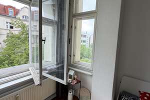 Bezugsfreie Altbauwohnung mit Balkon und Erker in phänomenaler Charlottenburger Lage – Helmholtzstraße 24, 10587 Charlottenburg, Berlin – Vorschaubild 19