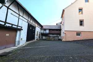 Ehemaliges Bauernhaus mit zwei Wohneinheiten, riesigem Grundstück, Scheune und Stallungen – Karlsruhe (Kreis) – Vorschaubild 3
