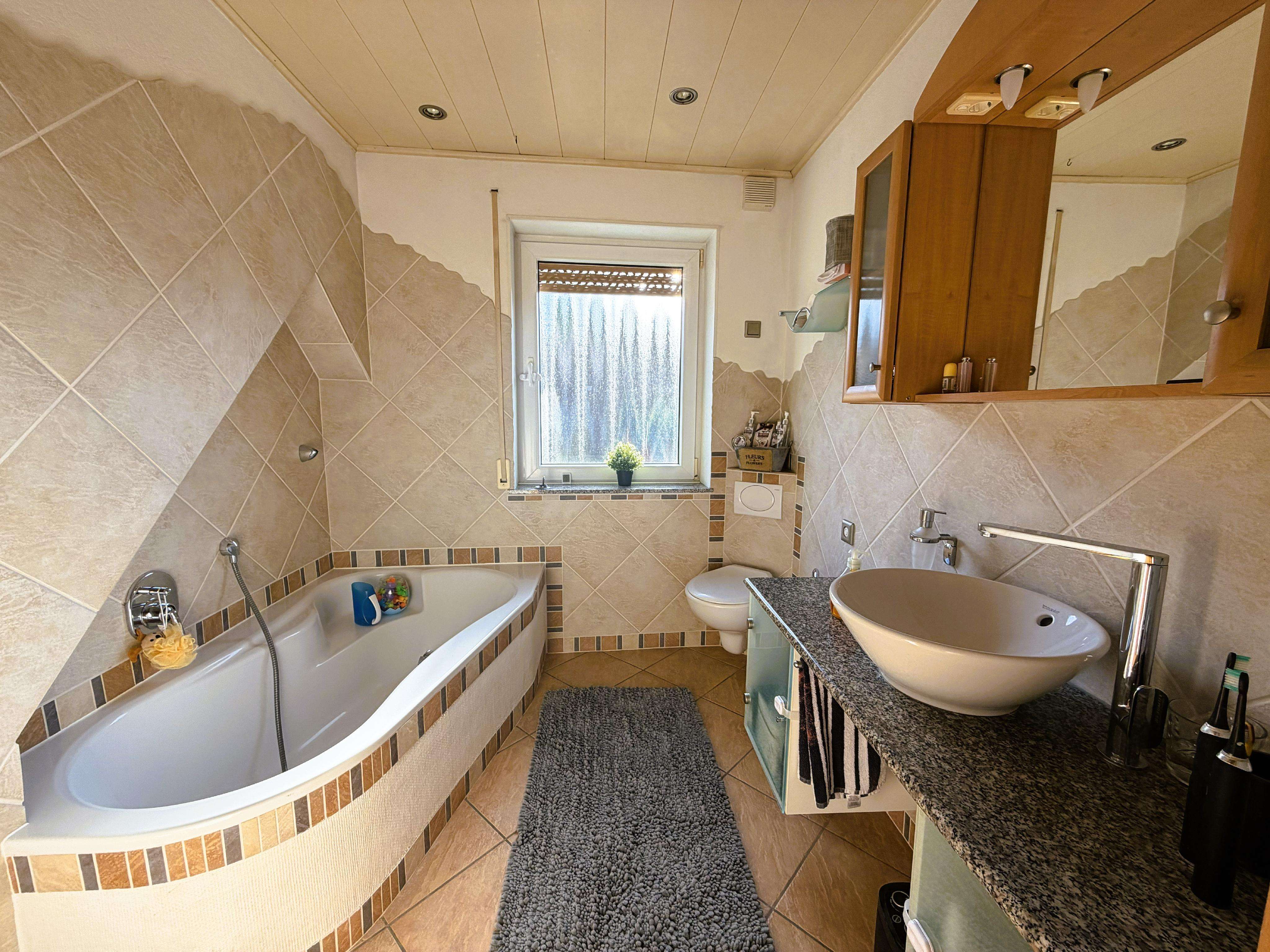 Immobilie in Altenglan - Geräumiges und modernisiertes Wohnhaus mit schönem Garten! - Bild 3