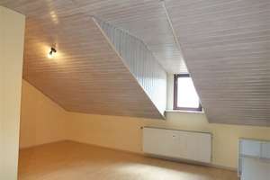 1 Zimmer Dachgeschosswohnung mit ca. 37m² Wohnfläche mit Küche und Bad. – 64569 Nauheim – Vorschaubild 1
