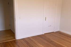 Altbauwohnung in zentraler Lage über den Dächern Kiels mit großer Doppelgarage – Wilhelminenstraße 18, 24103 Damperhof, Kiel – Vorschaubild 13