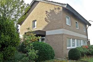 Freistehendes Haus mit schönem Südgarten – Die vollständige Adresse der Immobilie erhältst du vom Anbieter., 53879 Euskirchen – Vorschaubild 1