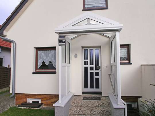 Bezugsfreies Haus im Rudower Blumenviertel - Bild 2