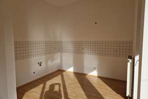 Schöne, frisch renovierte 3-Raum-DG-Wohnung mit Balkon und Garagenstellplatz in Mönchengladbach – Neersbroicher Straße 173, 41066 Flughafen, Mönchengladbach – Vorschaubild 5