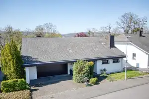 Gepflegtes Einfamilienhaus mit Ausbaureserve in begehrter Lage von Feyen – Trier – Vorschaubild 2