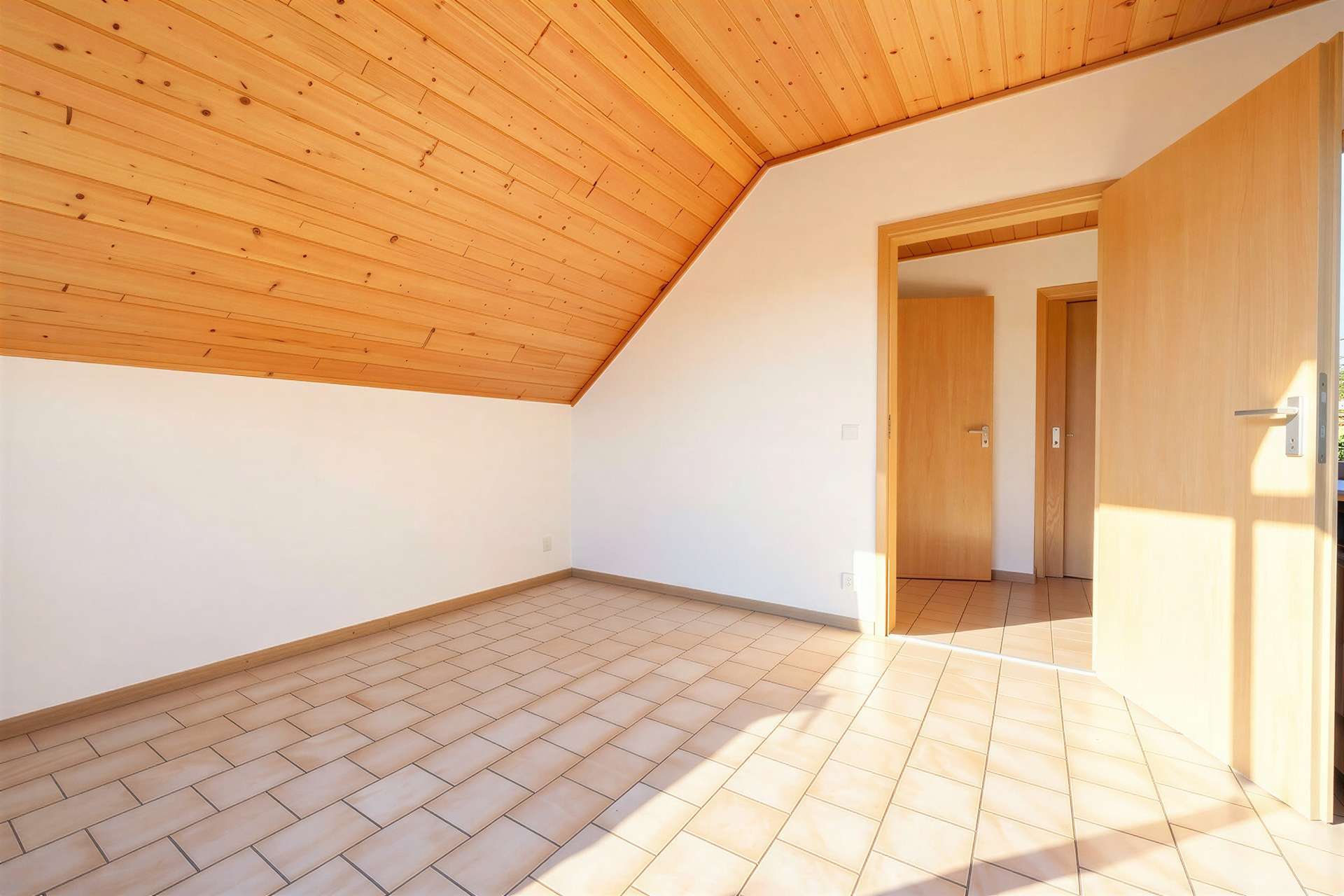 Immobilie in Hallbergmoos - Hier beginnt ihr nächstes Kapitel! Ihr neues Zuhause mit viel Platz für Familie, Leben und Arbeit! - Bild 15