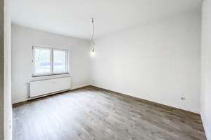5 Zimmer – frisch renoviert – zentrale Lage – Hauptstraße 215, 44649 Wanne, Herne – Vorschaubild 9