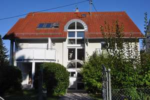 Freundliche, sonnige 3-Zimmer-EG-Wohnung mit Garten, EBK, TG in guter Lage von S-Rohr!