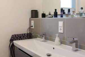 Property thumbnail 12