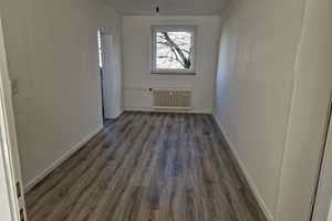 Familienfreundliche, frisch renovierte 4-Zimmer-Wohnung mit Balkon – Hasselstraße 157, 42651 Solingen – Vorschaubild 5