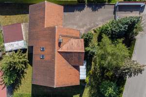 Einfamilienhaus mit Doppelgarage zu verkaufen – Die vollständige Adresse der Immobilie erhältst du vom Anbieter., 87779 Trunkelsberg – Vorschaubild 3