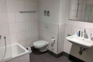 -große, helle 2 Zimmer-Wohnung mit Balkon in Gerbernähe – Marienstraße 48, 70178 Feuersee, Stuttgart – Vorschaubild 3